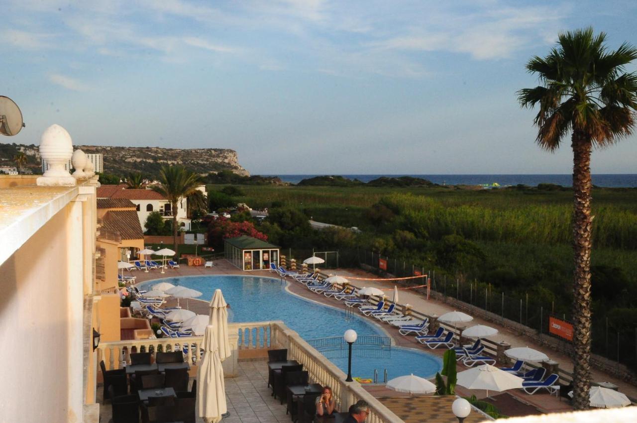 Hotel Arenas De Son Bou Extérieur photo