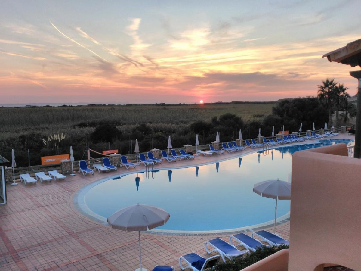 Hotel Arenas De Son Bou Extérieur photo