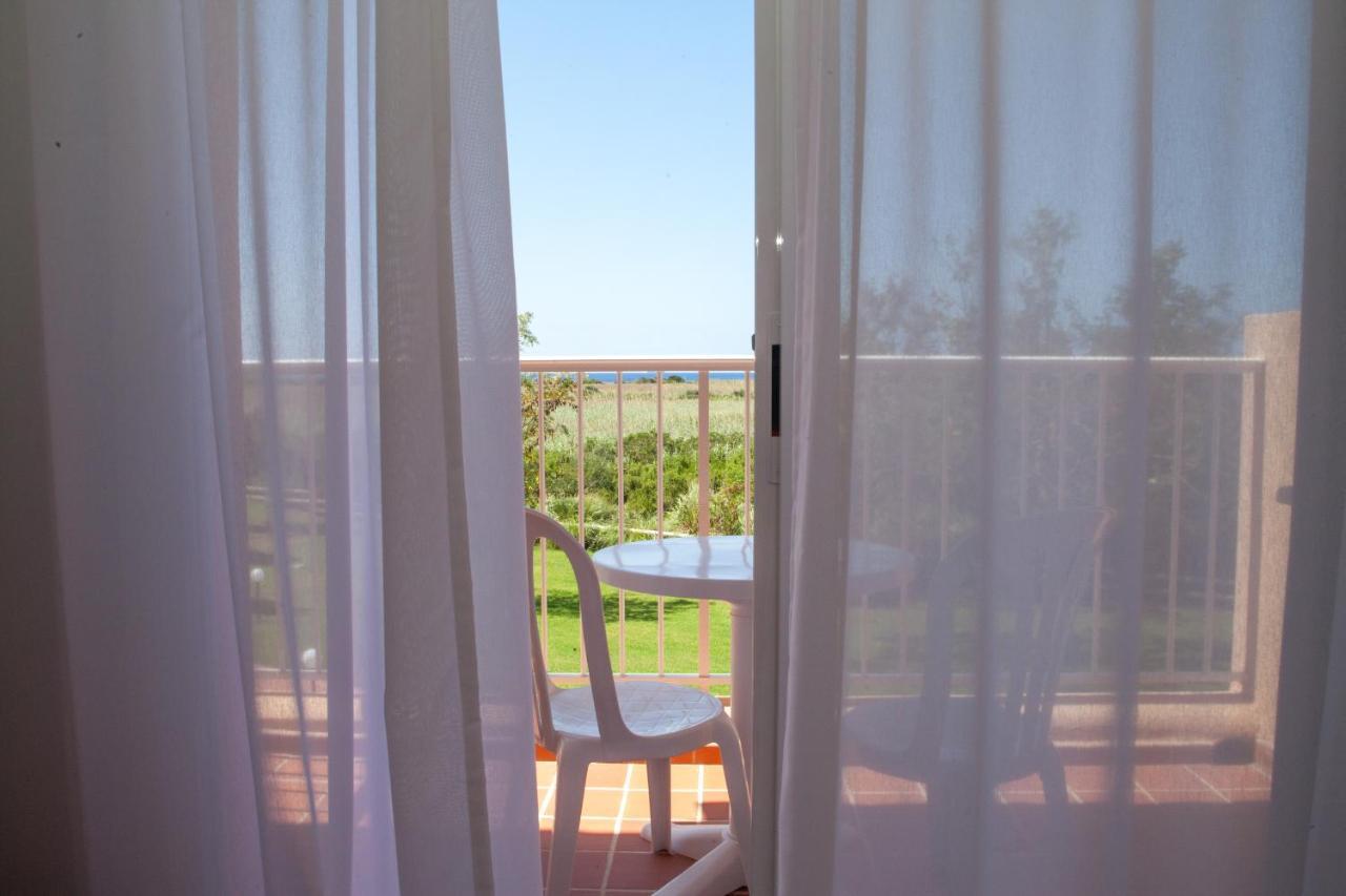 Hotel Arenas De Son Bou Extérieur photo