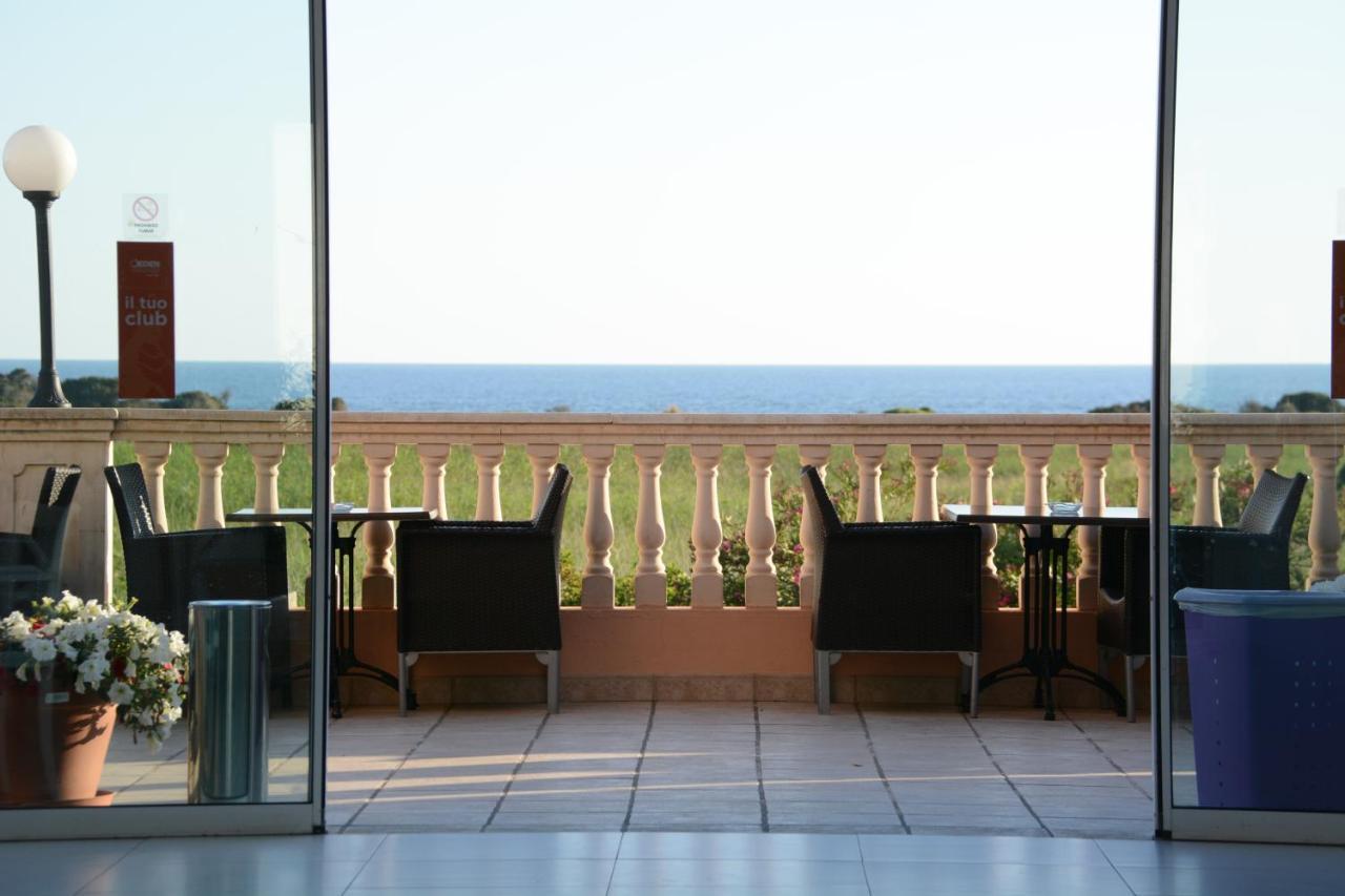 Hotel Arenas De Son Bou Extérieur photo