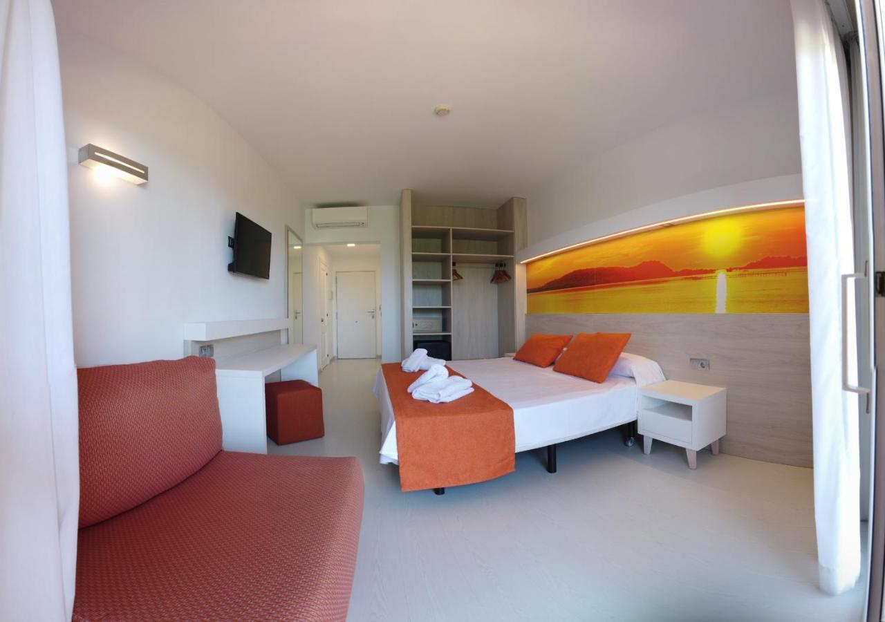 Hotel Arenas De Son Bou Extérieur photo