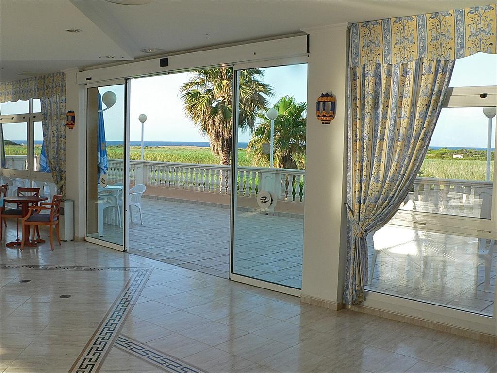 Hotel Arenas De Son Bou Extérieur photo