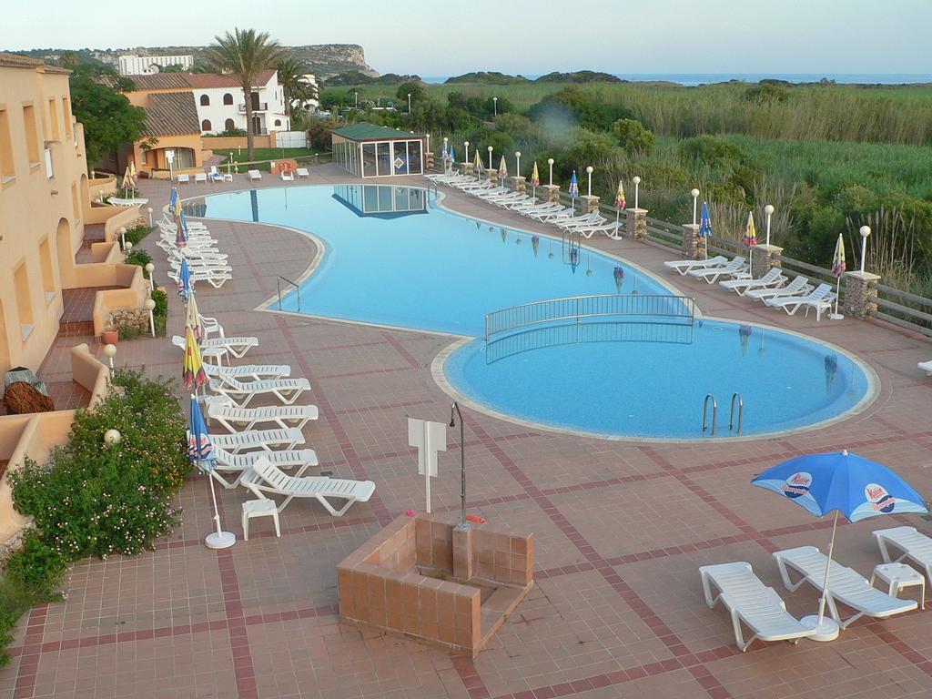 Hotel Arenas De Son Bou Extérieur photo